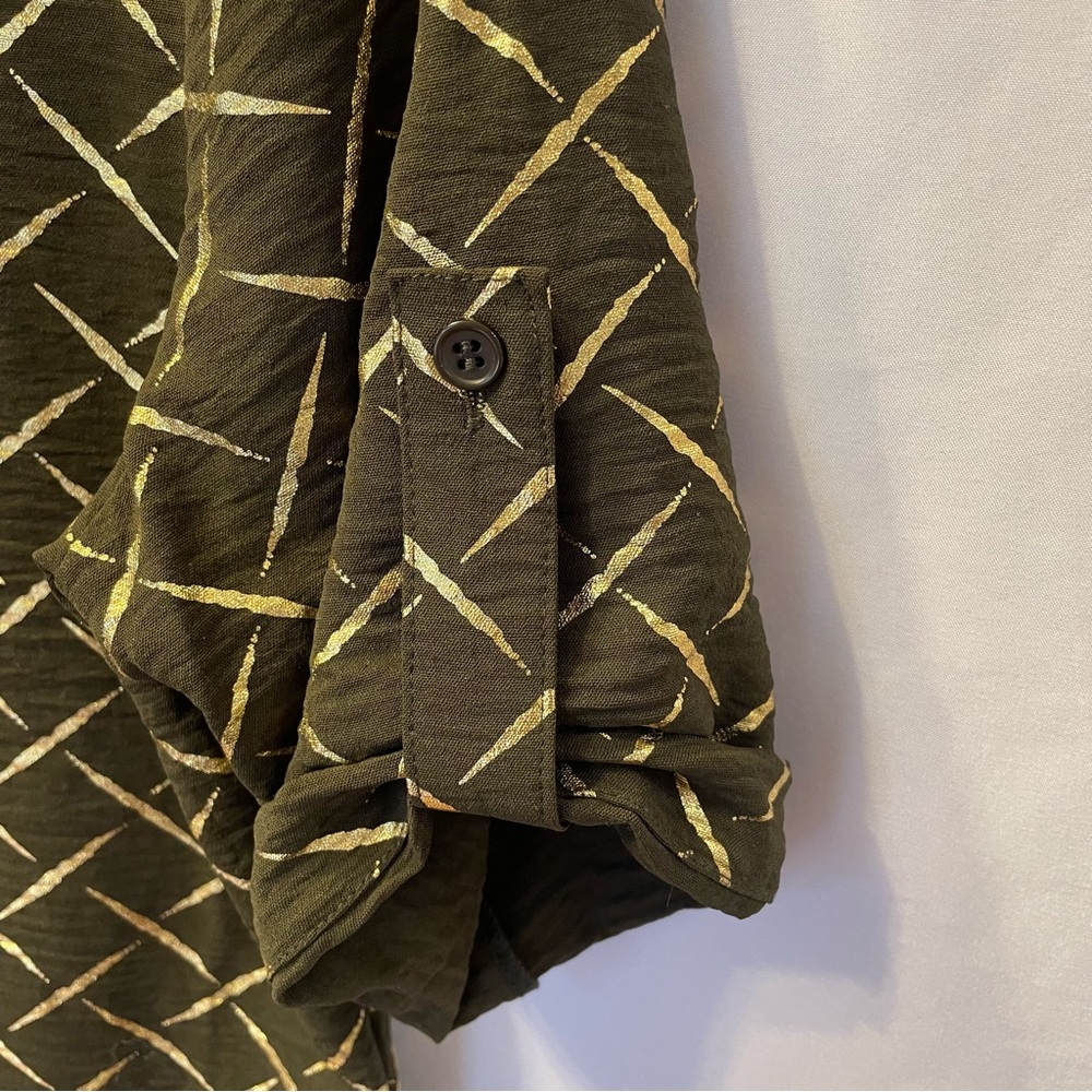 Corporate Metallic Geometric Short Sleeve Cuffed Button Front Shirt Small Office - Picture 9 of 16